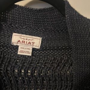 Ariat dark blue long sweater xxl women’s.